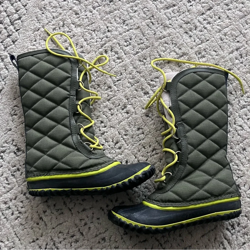 Sorel 6 waterproof Boot Lace Up Green Yellow High Insulated